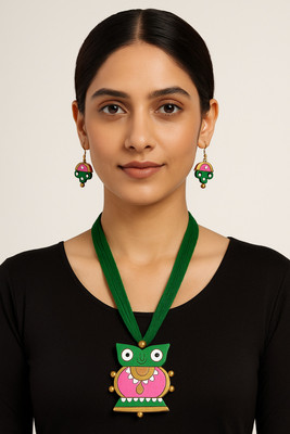 Adrish Creation Terracotta Green Jewellery Set(Pack of 1)