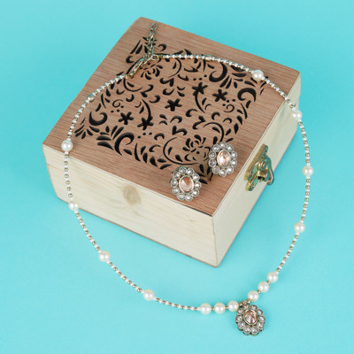 Saloni Fashion Jewellery Alloy Silver White Jewellery Set(Pack of 3)