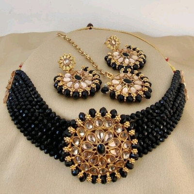 AMHRIK IMITATION Alloy Gold-plated Black Jewellery Set(Pack of 1)