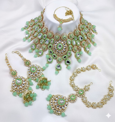 ORAVIA Alloy Gold-plated Green Jewellery Set(Pack of 1)