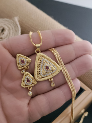 Shree Fashions World Brass Gold-plated Gold Jewellery Set(Pack of 1)