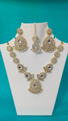 SDJ Brass Gold-plated White Jewellery Set(Pack of 1)