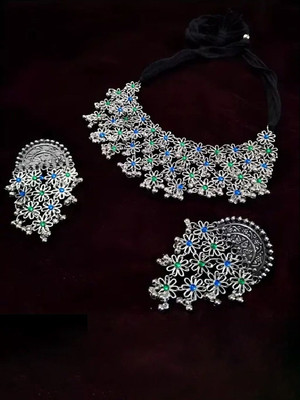 Sangria Alloy Silver Jewellery Set(Pack of 1)