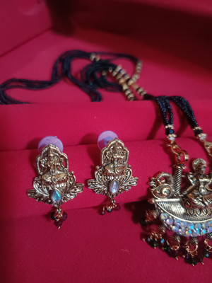 LAKSHYA COLLECTIONS Alloy Gold-plated Black Jewellery Set(Pack of 1)