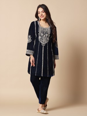 T.A.S.I Solid Velvet Women Kaftan