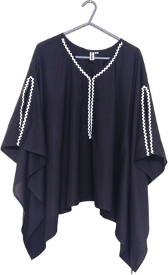 La modello Solid Rayon Women Kaftan