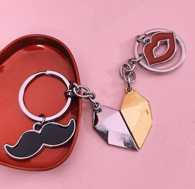 AMANVANI valentine's gifts for him / her keychain for girls & boys Key Chain