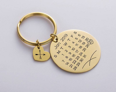Myurawells Personalized Calendar keychain,Date Highlighted with a Heart Key Chain