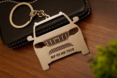 kraftnix Mahindra Scorpio N Customizable Stainless Steel Key Ring With Number Plate Key Chain
