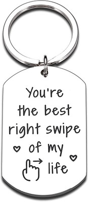 Dattatreya Collection Valentines Gift for Girlfriend And Boyfriend Key Chain