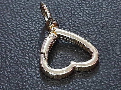 Tia Golden Heart Spring Ring with Swivel Ring-40mm Key Chain
