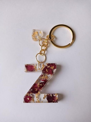 SnipNclip Crafts Z alphabet resin Keychain with real rose petals preserved and heart Key Chain