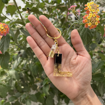 UniQ Creation Black and Gold Resin Alphabet Initial Letter Keychain (L) Key Chain