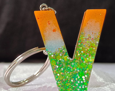 SK Gallery Arts Letter V Keychain Sequin Resin Tassel Key Ring Gift Key Chain