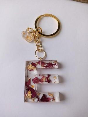 SnipNclip Crafts E alphabet resin Keychain with real rose petals preserved and heart Key Chain