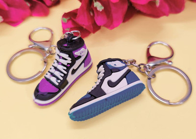 BORING HIGH QAULITY SHOES KEYRINGS FOR SPORTS LOVER Key Chain
