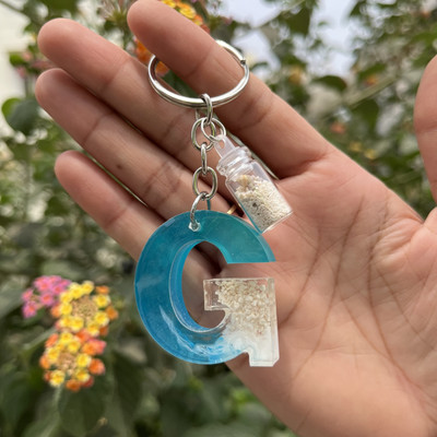 UniQ Creation Ocean Desin Resin Alphabet Keychain G Key Chain