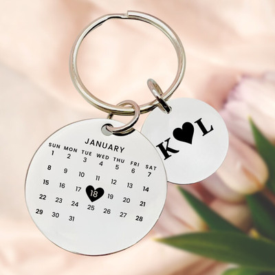 Myurawells Personalized Calendar Keychain - Save the Date Reminder - Custom Christmas Gift Key Chain