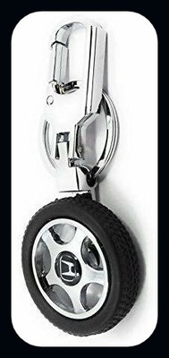 gtrp HONDA-Spinning-Tyre-Wheel-Locking-Metal-Keychain-A Key Chain