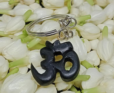 CHENNAI AYURVEDA PHARMACY OM Karungali Key Chains |Key chain Ideal for Car, Bike Key Chain