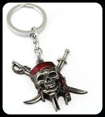 gtrp Trendy-Pirates of Caribbean Skull Metal Keychain Key Chain