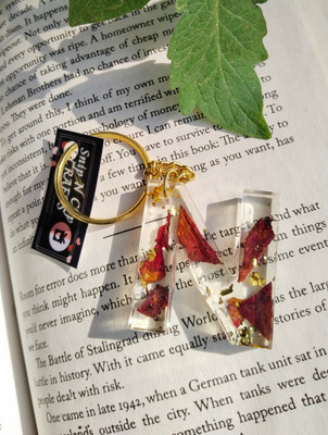 SnipNclip Crafts N Rose Alphabet/Letter Key chain, Handmade Key chains Key Chain