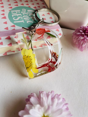 crafcan Resin Letter D Keychain with real flowers Key Chain