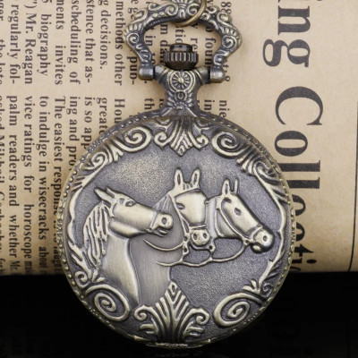 Classic Quirk Gandhi Style Vintage Horse Theme Designer Analog Antique Pocket Watch Key Chain