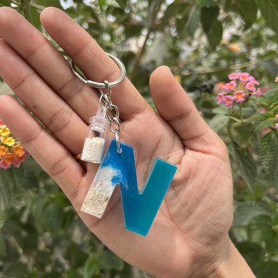 UniQ Creation Ocean Desin Resin Alphabet Keychain N Key Chain