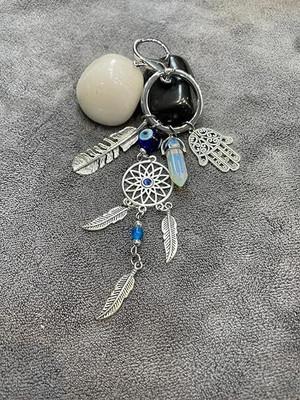 GKM Beautiful Evil Eye Lucky Hamsa Leaf metal premium keychain with hook Key Chain