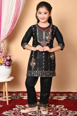 FIRST DREAM Girls Casual Kurta and Pyjama Set(Black Pack of 1)