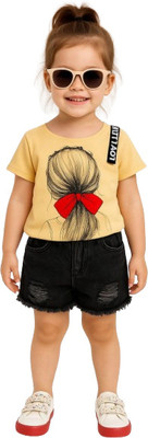 MiniMighty Baby Girls Casual Top Shorts(BEIGH)
