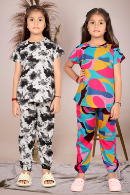 Amreliya Style Kids Nightwear Girls Printed Cotton Blend(Multicolor Pack of 2)