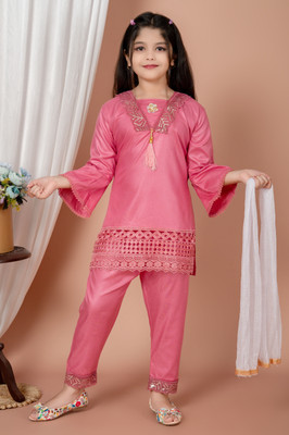 Classic Dresses Baby Girls Party(Festive) Kurta Pyjama(Red)