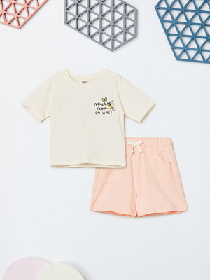 MAX Baby Girls Printed Beige Top & Shorts Set