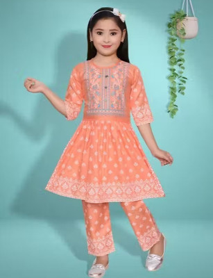 NAYSTADRESSES Girls Party(Festive) Kurta Pyjama(PEACH)