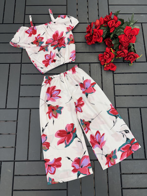 Swaastik Girls Casual Top Pyjama(white)