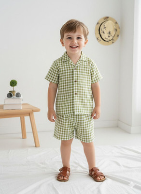 AADHYAFASHION Boys Casual Shirt Shorts(Green, White)