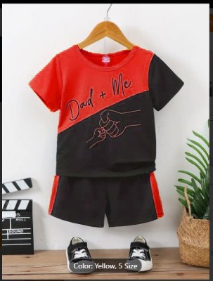 SMAKAT Baby Boys & Baby Girls Minnions Casual T-shirt Three Fourth Pant(Red and Black)