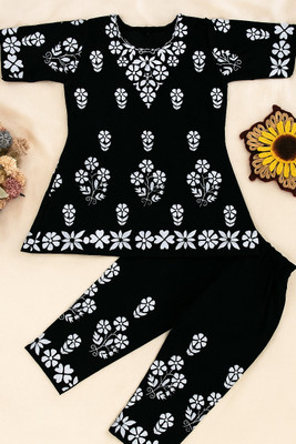 ASHURA DRESSES Baby Girls Barbie Casual Kurta Pyjama(Black, White)