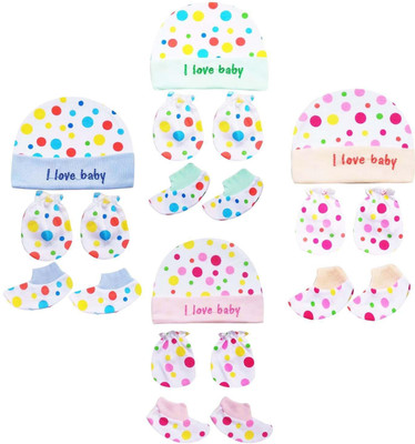 twotogether Baby Boys & Baby Girls Casual Cap Socks, Bootie, Gloves, Mitten(multicolour)
