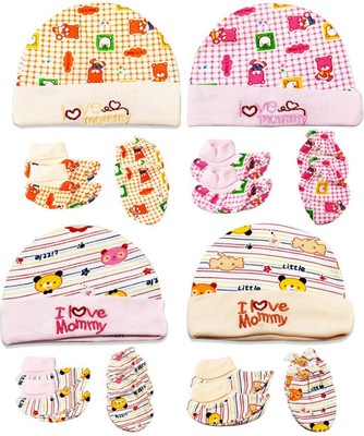 twotogether Baby Boys & Baby Girls Casual Cap Socks, Bootie, Gloves, Mitten(multicolour checkered print)