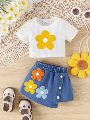 AK DRESSES Baby Girls Party(Festive) T-shirt Shorts(WHITE, LIGHT BLUE)