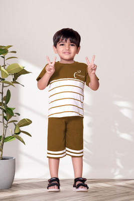 StyleDust Baby Boys & Baby Girls Casual T-shirt Capri(BROWN)