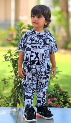 Sagar Impex Boys Party(Festive) T-shirt Pant(B & W)