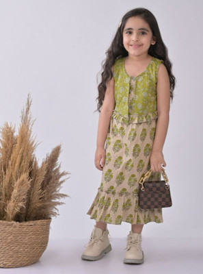 Sangria Girls Midi/Knee Length Casual Dress(Green, Sleeveless)