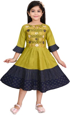 New Fashion Girls Below Knee Party Dress(Green, 3/4 Sleeve)