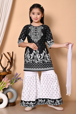 DRESSESDREAM Girls Casual Kurta, Pyjama & Dupatta Set(Black Pack of 1)