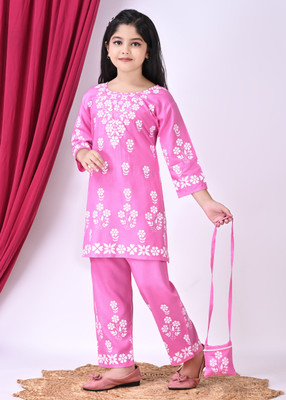 GLAMOUR WORLD GARMENTS Girls Festive & Party, Casual, Wedding Kurta and Pyjama Set(Pink Pack of 1)