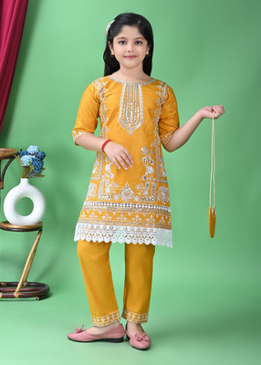 A M ENTERPRISE Girls Casual Kurta and Churidar Set(Blue Pack of 1)